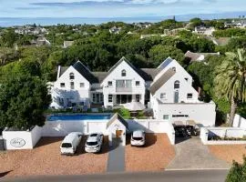 Adrift Guesthouse