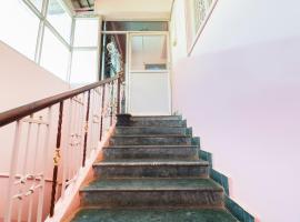SPOT ON S L N LODGE & BOARDING: Devanhalli şehrinde bir otel