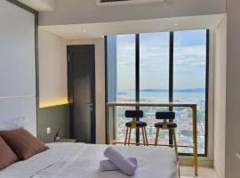 SeaView Studio at Pollux Habibie with Gym, Pool and Netflix