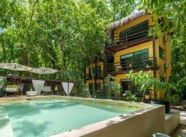 Terasu Riviera Maya Hotel & Spa, en Xcaret，普拉亞德爾卡曼的飯店