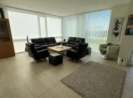 Deluxe 2BR Apartment Near Downtown Reykjavík