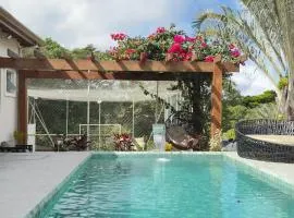 Chácara em Ibiúna com piscina e campo de futebol