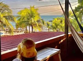 Bananoz Surfhouse