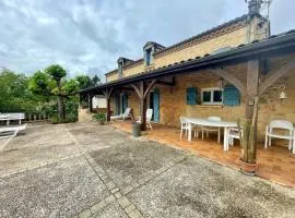 Maison d'époque avec grand jardin a 5 minutes du centre historique