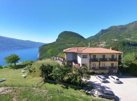 Villa Selene, hotel v destinaci Tremosine Sul Garda