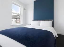 Large House, Perfect for Contractors, Sleeps 8
