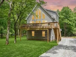 Sleeps 16 Hot Tub Arcade & Resort Amenities