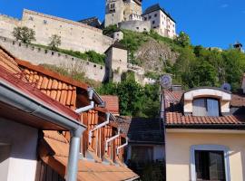 Apartmán POD HRADOM, hotel en Trenčín