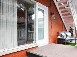 Studio 27