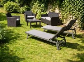 Appartement rénové 1er étage 45m2 avec JARDIN ET JACUZZI