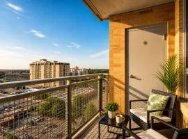 Silver Spring DC Metro 2BR Rooftop Gym LuxePad