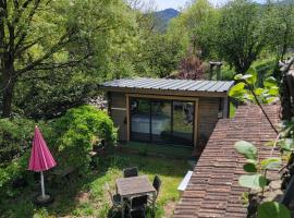 Chalet en Ardèche, hotel a Fabras