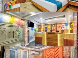 Hotel Sona Dx Newly Built Near Connaught place & City Centre, hótel í Jāmb