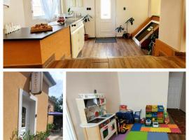Megyeház Apartman, hotel v destinaci Makó