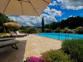 Mas des Lavandes avec Piscine et bain nordique en Provence, 15 min des gorges du Verdon VAR – hotel w mieście Tavernes