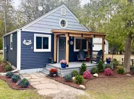 Sunset Shores - Sunflower Cabin #4 by Simple Life Rentals