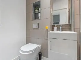 Leeds City Centre Luxe Apartments with Pool Table & Table Tennis
