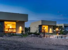 Villa Lua, 2BR Countryside Bungalows for 6 Guests