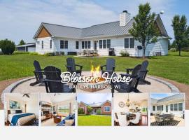Blossom House Private 5-Acre Door County Retreat、ベイリーズ・ハーバーのホテル