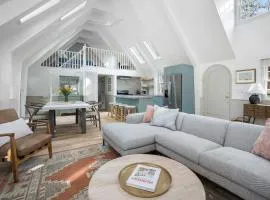 The Songbird by Juniper Holiday + Home