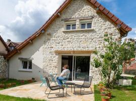 Ô Bois Jer'Home, hotel em Bois-Jérôme-Saint-Ouen
