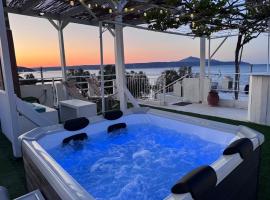 Kyma Haven Beachfront with Rooftop Jacuzzi, hotel a Kalyves