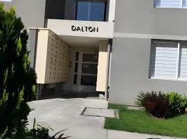 Depto. en Condominio Marconi, estacionamiento/wifi