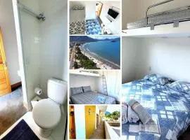 Suítes privativas com Ar, Frigobar e TV - apenas 300m da Praia da Maranduba