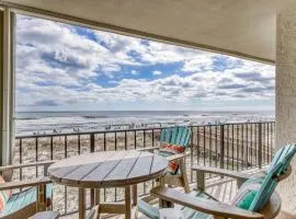 Gulf front condo with beach views pools & free WiFi