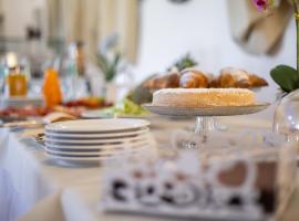 Viesnīca Su Arghentu Country Hotel pilsētā Laerru