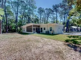 Modern dog-friendly home in the heart of island with hot tub & screened lanai