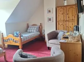 Spacious Twin Bedroom in Listowel