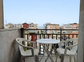 RG018 - Bellaria, comodo bilocale con balcone affacciato sul mare
