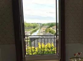 La Promenade - Appartement de charme avec vue sur le canal et ses écluses - Centre historique