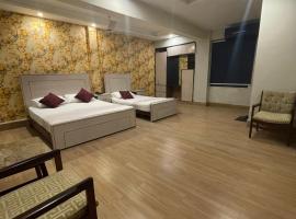 Sargodha में, होटल Solo Hotel