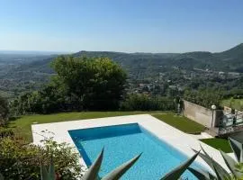 SANDS Apartment with lake view garden and pool