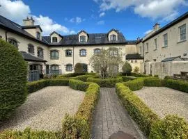 Modern 2BR Apt - Near K Club & Naas Racecourse