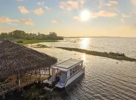 Lake Resort Bolgoda