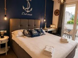 Karlo - Very Cozy Studio with Balcony & Parking