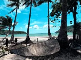 Beachfront Bungalows Bucana, El Nido