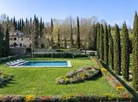 Villa With Pool, Gym, Pond And Panoramic Views
