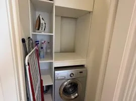 Apartamentul white Arena