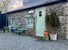 The Old Feed Store & The Hayloft, Hotel in Okehampton