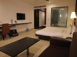The Ashoka Hotel, hotel em Howrah