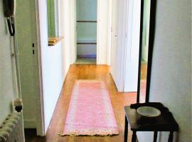 LIMOGES , à coté de rue de l'hopital, hotel u gradu 'Limoges'