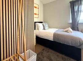 Comfortable 3BR Home in Weston Point Runcorn