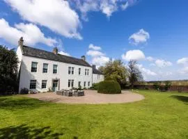 Cheviot Manor