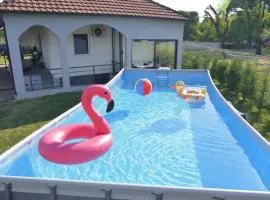 Villa PeSa with Private Pool, Jacuzzi & Sports Garden