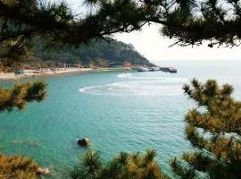 A Thought Laoshan Cultural Experience Center