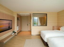 Viewpoint Khaoyai Hotel، فندق في مو سي